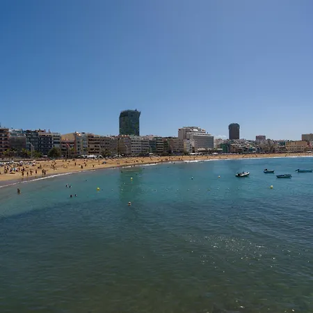 Eli Canteras-parking-airco By Canariasgetaway *