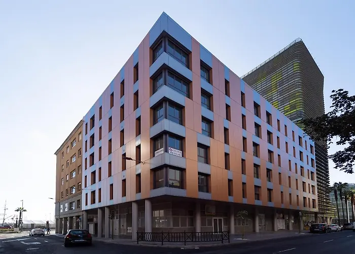 Eli Canteras-parking-airco By Canariasgetaway *